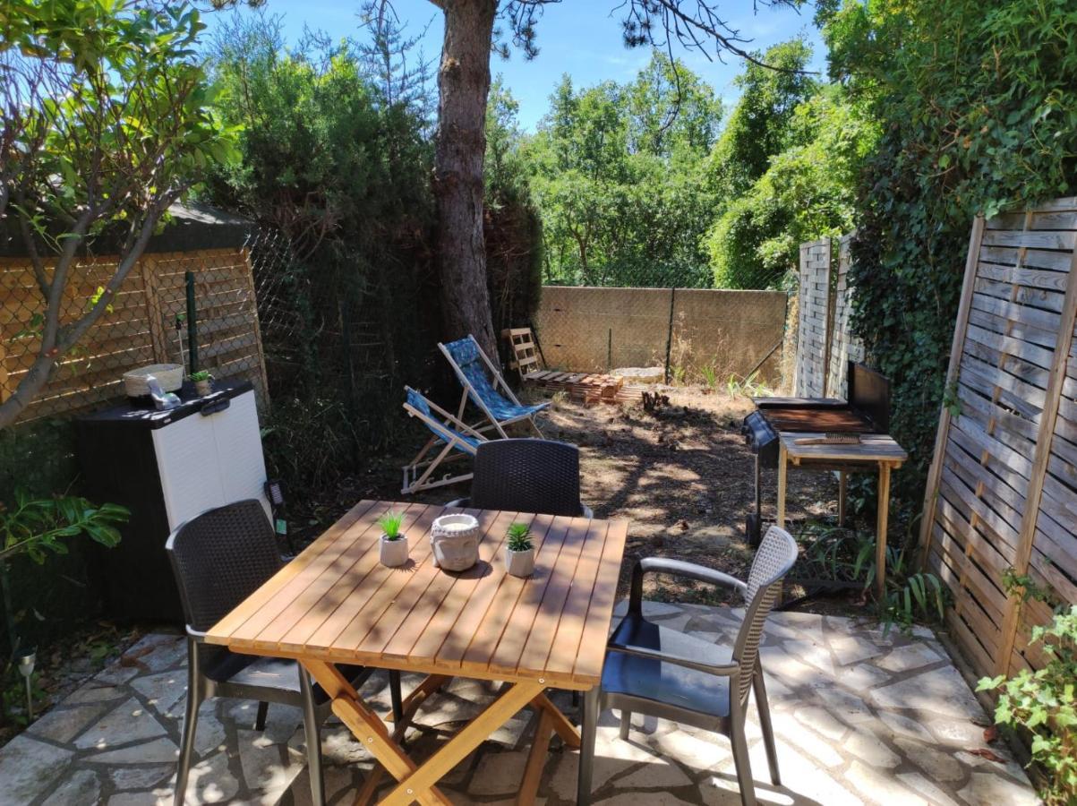 Maisonnette En Residence Avec Piscine Et Tennis Saint-Vallier-de-Thiey Екстериор снимка