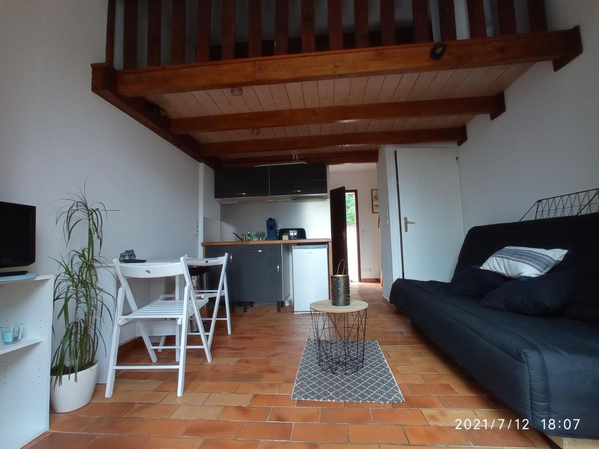 Maisonnette En Residence Avec Piscine Et Tennis Saint-Vallier-de-Thiey Екстериор снимка